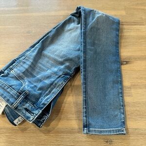Abercrombie & Fitch Denim High Rise Leggings. Vintage size 2 Shirt. W25 L27